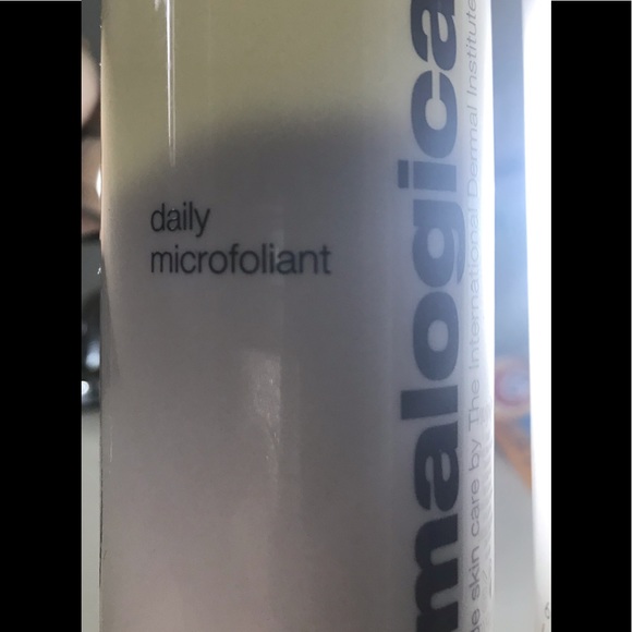 Dermalogica Daily Microfoliant Exfoliator - Picture 3 of 3